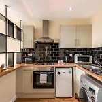 Modern & Bright Budget Studio In Central Doncaster