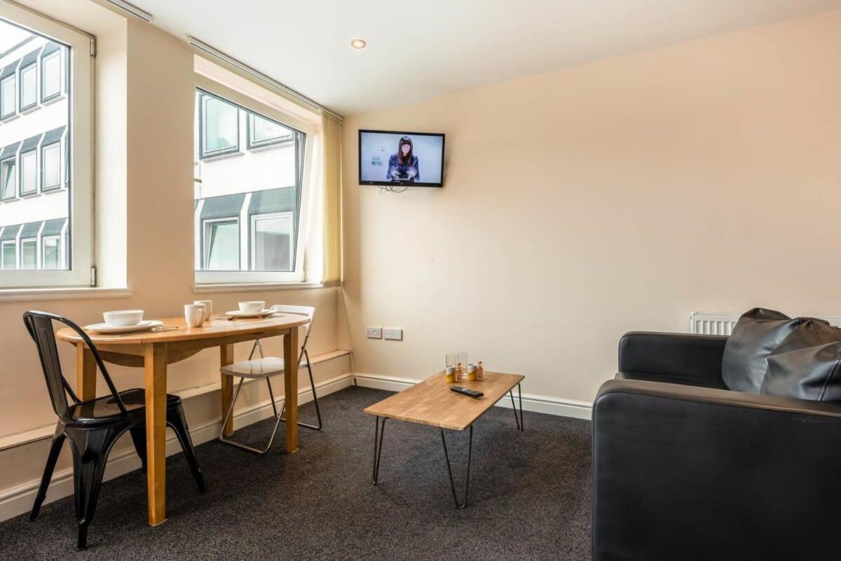 Modern & Bright Budget Studio In Central Doncaster