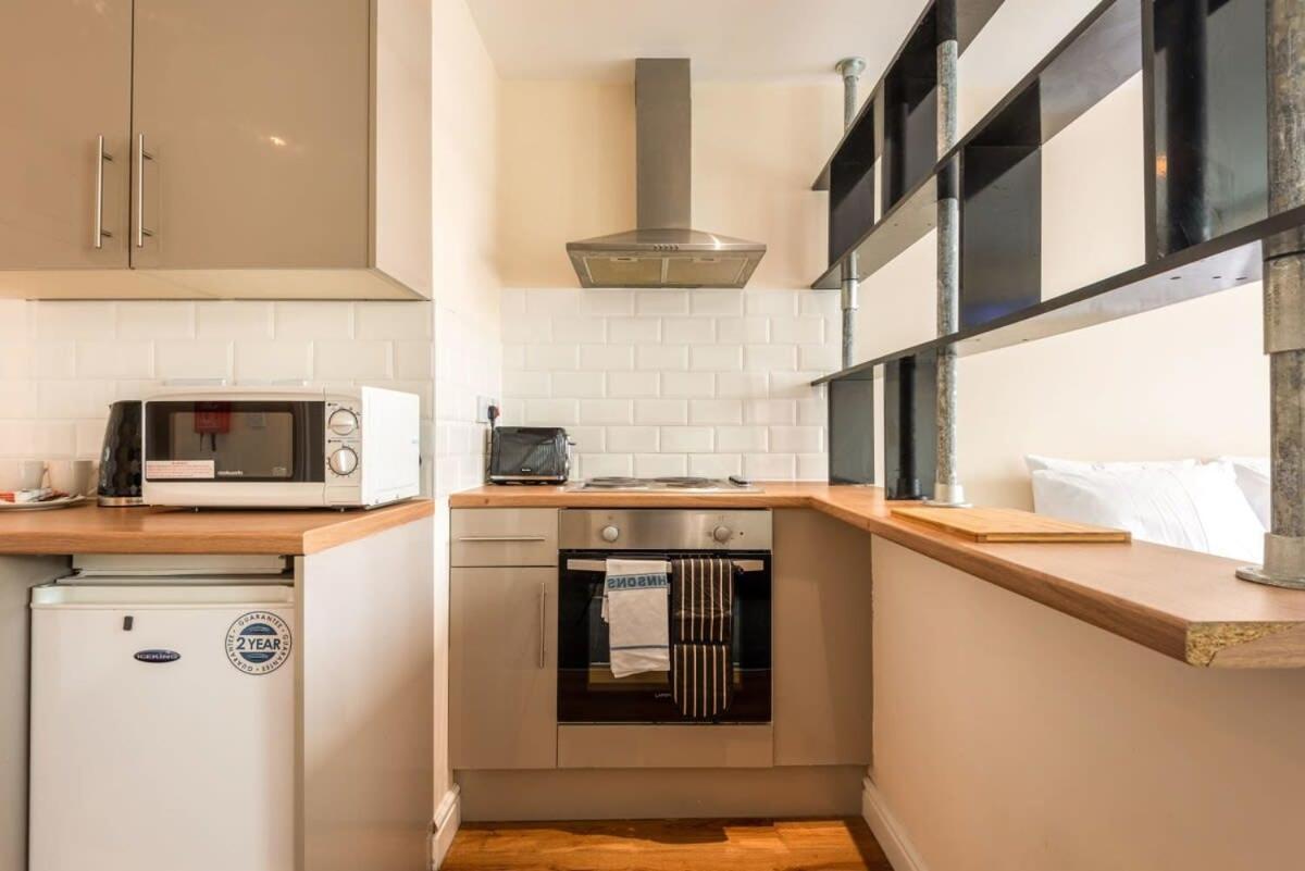 Apartment Modern & Bright Budget Studio In Central Doncaster