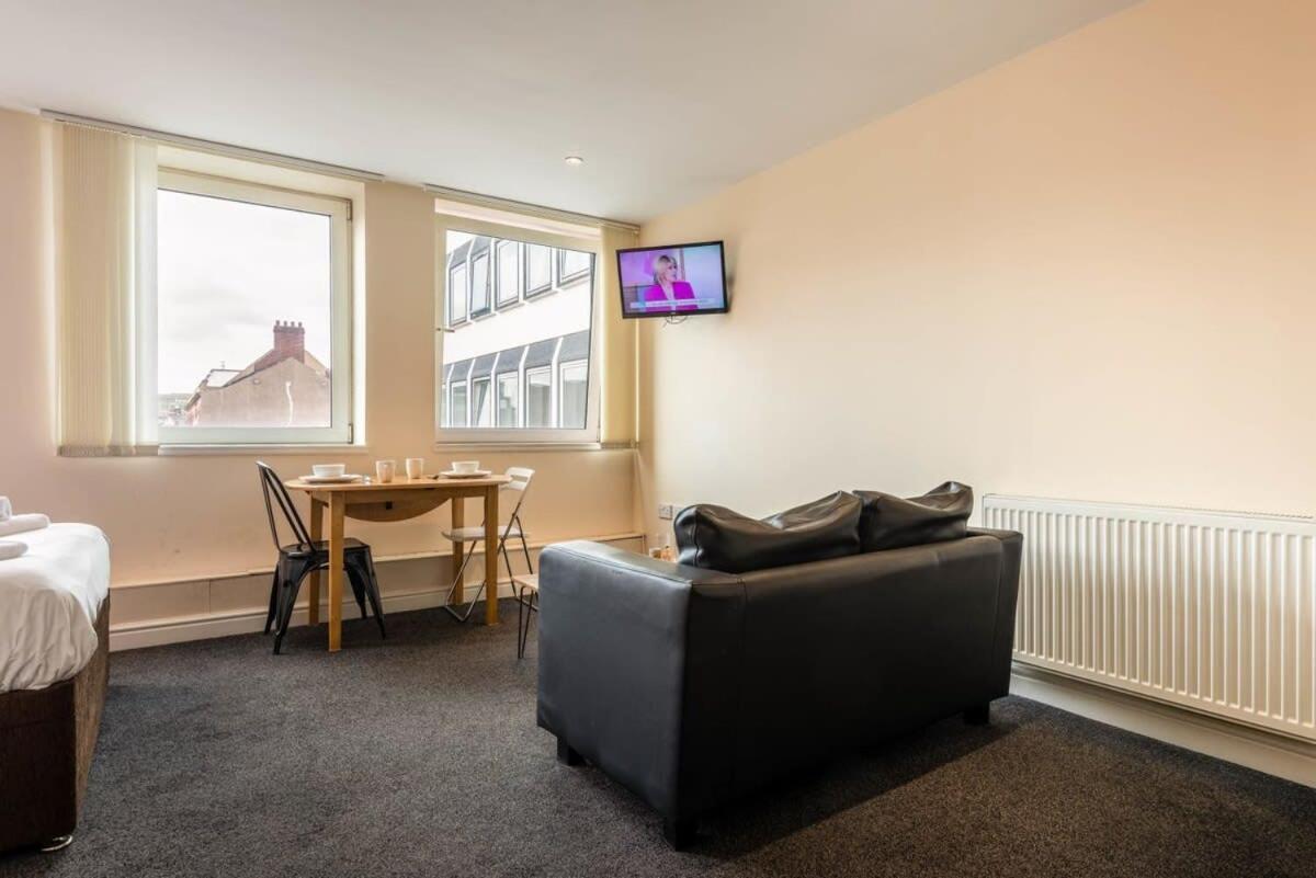Modern & Bright Budget Studio In Central Doncaster